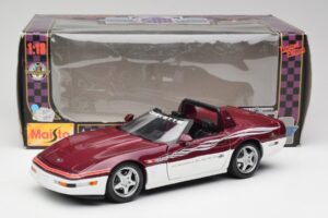 Chevrolet Corvette C4 Indy 500 Pace Car Maisto 1:18 56011 Kov – obrázok 8 z 8