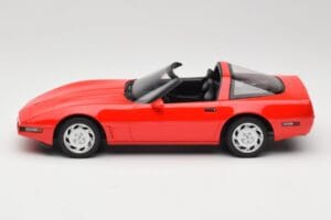 Chevrolet Corvette C4 Torch Red GT Spirit 1:18 GT537 Živica – obrázok 3 z 6