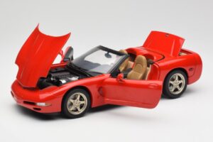 Chevrolet Corvette C5 Kabriolet Červený UT Models 1:18 21006 Kov – obrázok 2 z 8
