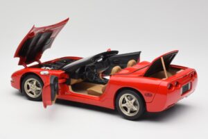 Chevrolet Corvette C5 Kabriolet Červený UT Models 1:18 21006 Kov – obrázok 5 z 8