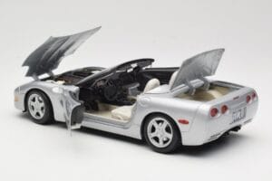 Chevrolet Corvette C5 Kabriolet Strieborný Maisto 1:18 50317 Kov – obrázok 5 z 8