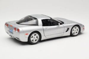 Chevrolet Corvette C5 Strieborný Bburago 1:18 3056 Kov – obrázok 3 z 8