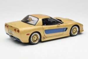 Chevrolet Corvette C5 Guldstrand Signature Edition Zlatý Maisto 1:18 31657 Kov – obrázok 3 z 8