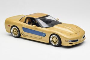 Chevrolet Corvette C5 Guldstrand Signature Edition Zlatý Maisto 1:18 31657 Kov – obrázok 6 z 8