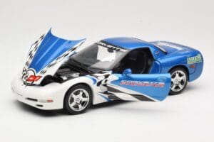 Chevrolet Corvette C5 Pace Car Rolex 24 at Daytona 1999 UT Models 1:18 39944 Kov – obrázok 2 z 8