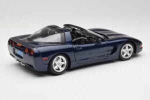 Chevrolet Corvette C5 Nassau Modrý Bburago 1:18 30166 Kov – obrázok 3 z 8