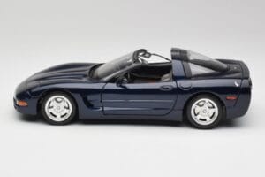 Chevrolet Corvette C5 Nassau Modrý Bburago 1:18 30166 Kov – obrázok 4 z 8