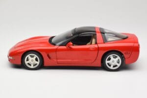 Chevrolet Corvette C5 Targa Červený UT Models 1:18 21001 Kov – obrázok 4 z 8