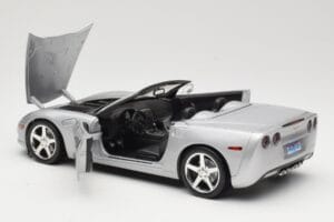 Chevrolet Corvette C6 Kabriolet Strieborný Hot Wheels 1:18 B6052 Kov – obrázok 5 z 8