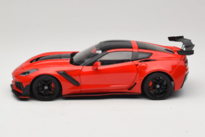 Chevrolet Corvette C7 ZR1 Torch Red IXO 1:18 18RDC243-FO Kov – obrázok 4 z 8