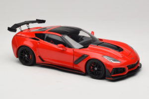 Chevrolet Corvette C7 ZR1 Torch Red IXO 1:18 18RDC243-FO Kov – obrázok 6 z 8