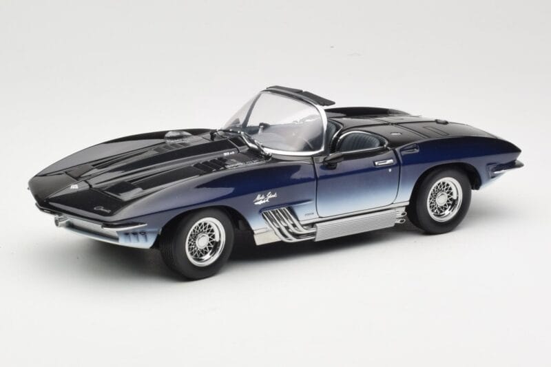 Chevrolet Corvette Mako Shark Tmavomodrý UT Models 1:18 21061 Kov