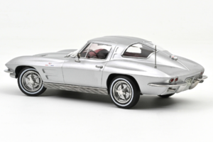 Chevrolet Corvette C2 Sting Ray Sebring Silver Norev 1:18 189052 Kov – obrázok 2 z 2