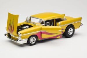 Chevrolet Custom Žltý s Plameňom Hot Wheels 1:18 21356 Kov – obrázok 2 z 8