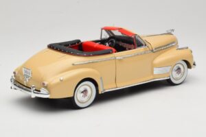 Chevrolet Deluxe Kabriolet Béžový Eagle Collectibles 1:18 3022518 Kov – obrázok 3 z 8