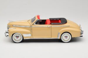 Chevrolet Deluxe Kabriolet Béžový Eagle Collectibles 1:18 3022518 Kov – obrázok 4 z 8