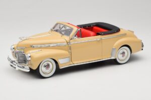 Chevrolet Deluxe Kabriolet Béžový Eagle Collectibles 1:18 3022518 Kov
