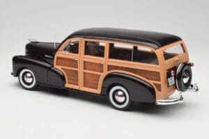 Chevrolet Fleetmaster Woody Čierny & Wood Panels Maisto 1:18 43697545B Kov – obrázok 7 z 8