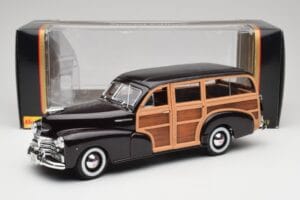 Chevrolet Fleetmaster Woody Čierny & Wood Panels Maisto 1:18 43697545B Kov – obrázok 8 z 8