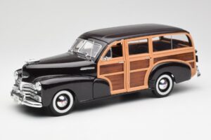 Chevrolet Fleetmaster Woody Hnedý Maisto 1:18 36854 Kov