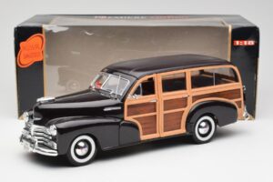 Chevrolet Fleetmaster Woody Hnedý Maisto 1:18 36854 Kov – obrázok 8 z 8