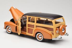 Chevrolet Fleetmaster Woody Zlatý Maisto 1:18 56042 Kov – obrázok 5 z 8