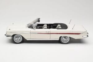 Chevrolet Impala Kabriolet Biely Sun Star 1:18 3405 Kov – obrázok 4 z 8
