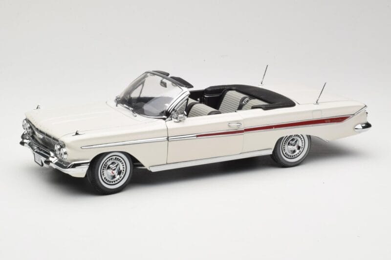 Chevrolet Impala Kabriolet Biely Sun Star 1:18 3405 Kov