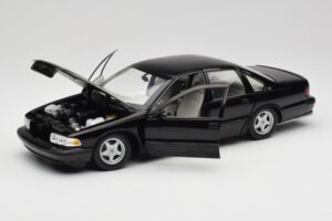 Chevrolet Impala SS Čierny UT Models 1:18 21031 Kov – obrázok 2 z 8