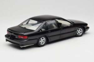 Chevrolet Impala SS Čierny UT Models 1:18 21031 Kov – obrázok 3 z 8