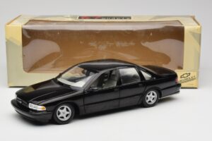Chevrolet Impala SS Čierny UT Models 1:18 21031 Kov – obrázok 8 z 8