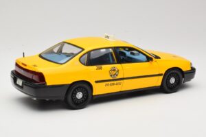 Chevrolet Impala Taxi Maisto 1:18 36617 Kov – obrázok 3 z 8