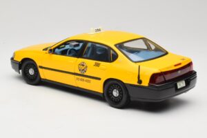 Chevrolet Impala Taxi Maisto 1:18 36617 Kov – obrázok 7 z 8