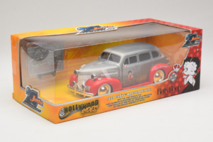 Chevrolet Master Deluxe Dark Silver Metallic Red Jada 1:24 253745012 Kov – obrázok 2 z 3