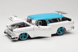 Chevrolet Nomad Biely Maisto 1:18 32613 Kov – obrázok 2 z 8