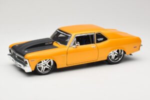 Chevrolet Nova SS Zlatý Maisto 1:18 31083 Kov