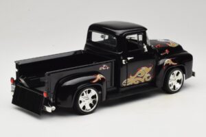 Chevrolet Old School Cody Project Truck & Chopper Set Joyride 1:18 33911 Kov – obrázok 3 z 8