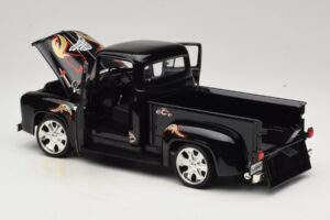 Chevrolet Old School Cody Project Truck & Chopper Set Joyride 1:18 33911 Kov – obrázok 5 z 8
