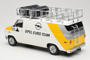 Opel Manta 400 Group B Rally Tour de Corse 1984 S Chevrolet G30 Servisným Vozidlom Otto 1:18 OT491 Živica – obrázok 8 z 13