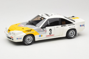 Opel Manta 400 Group B Rally Tour de Corse 1984 S Chevrolet G30 Servisným Vozidlom Otto 1:18 OT491 Živica – obrázok 10 z 13