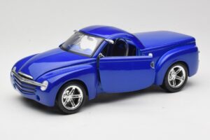 Chevrolet SSR Concept Modrý Maisto 1:18 531612 Kov – obrázok 2 z 8