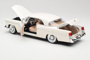 Chrysler 300B Biely Maisto 1:18 531897 Kov – obrázok 5 z 8