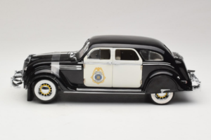 Chrysler Airflow Policajné Auto Signature Models 1:18 CCSM01 Kov – obrázok 3 z 6