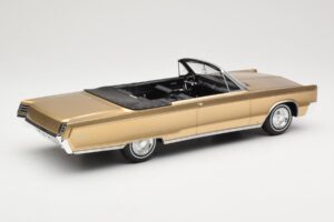 Chrysler Newport Kabriolet Gold Metallic BoS Models 1:18 BOS273 Živica – obrázok 2 z 6