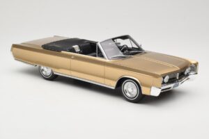 Chrysler Newport Kabriolet Gold Metallic BoS Models 1:18 BOS273 Živica – obrázok 4 z 6