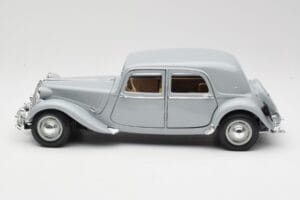 Citroen 15CV 6 Cyl Šedý Maisto 1:18 50313 Kov – obrázok 4 z 8