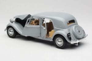 Citroen 15CV 6 Cyl Šedý Maisto 1:18 50313 Kov – obrázok 5 z 8