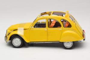 Citroen 2CV 6 Club Mimosa Yellow Norev 1:18 181496 Kov – obrázok 3 z 6