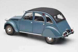 Citroen 2CV Bleu Nuit Solido 1:18 8028 Kov – obrázok 5 z 6