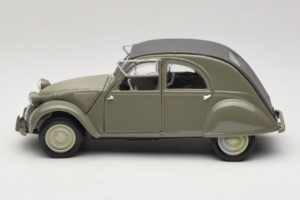 Citroen 2CV Zelený Maisto 1:18 50289 Kov – obrázok 4 z 8